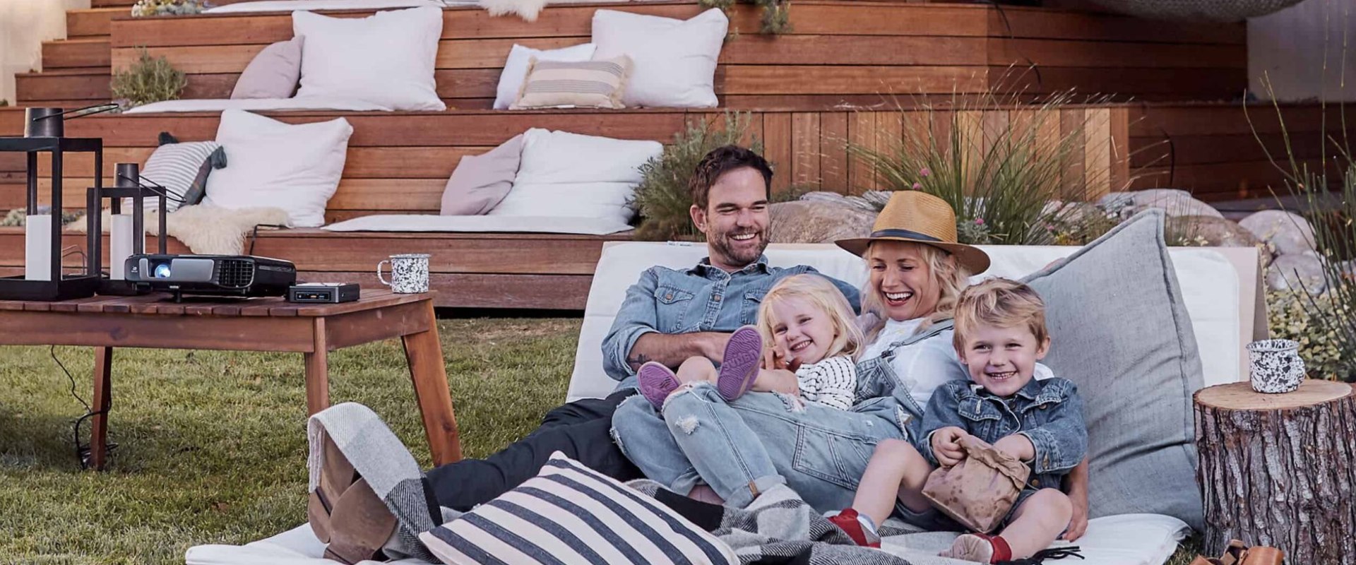 Outdoor Movie Night Ideas: How to Create the Ultimate Outdoor Entertaining Space