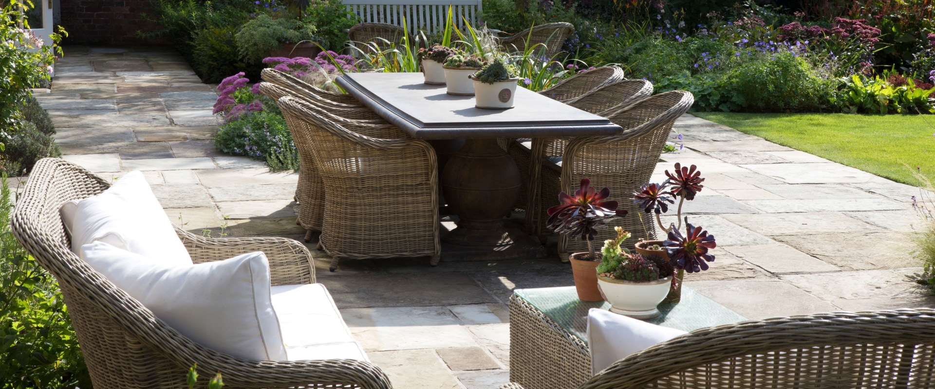 Creating a Cottage-Style Patio: Tips and Inspiration