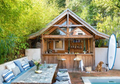 How to Incorporate a Bar Area on Your Patio for Outdoor Entertaining